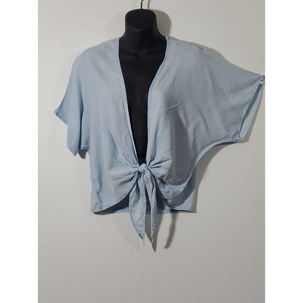 Sim & Sam S/M Style #16365 Light Blue Short Sleeve Tie Front V-Neck